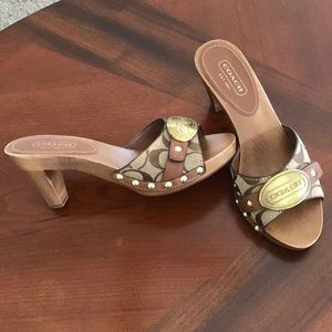 Coach Addisyn Signature Sandals